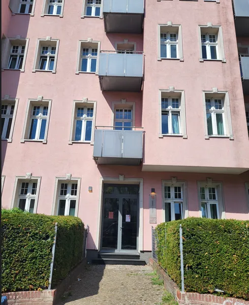 Gemütliche 3-Zimmer-Wohnung mit Balkon sucht neuen Besitzer! — photo 1